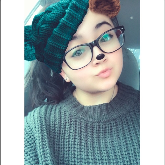 Meet your Posher, Paige - Picture 1 of 1